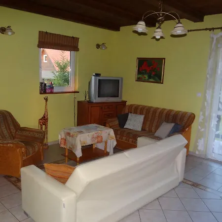 Letniskowy Dom Na Mazurach Pod Modrzewiem Holiday home Chrzanowo